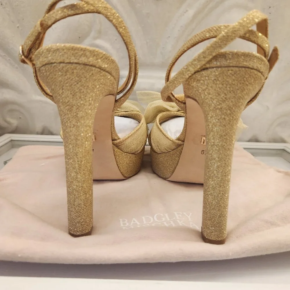 Badgley Mishcka Sophie Bow Platform Sandals. NIB. Size 6.5